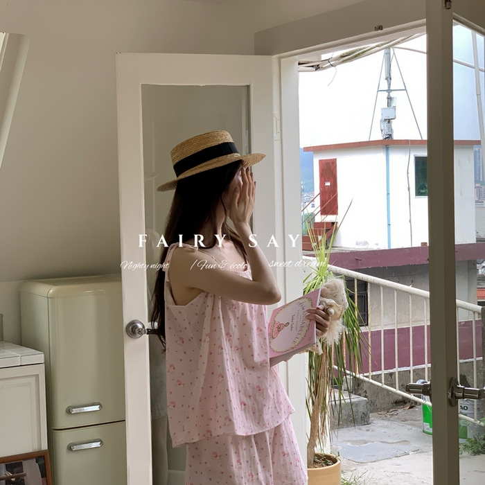 91家纺网 家纺一手货源 找家纺 妍景家居生活馆 2025新款纱布吊带套装 粉色小马