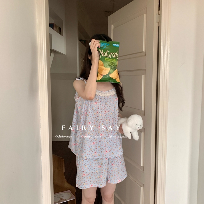 91家纺网 家纺一手货源 找家纺 妍景家居生活馆 2025新款纱布吊带套装 蓝底碎花