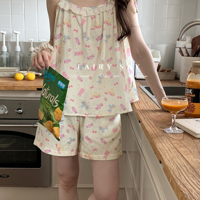 91家纺网 家纺一手货源 找家纺 妍景家居生活馆 2025新款纱布吊带套装 软糖兔子