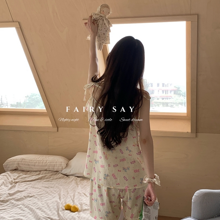 91家纺网 家纺一手货源 找家纺 妍景家居生活馆 2025新款纱布吊带套装 软糖兔子