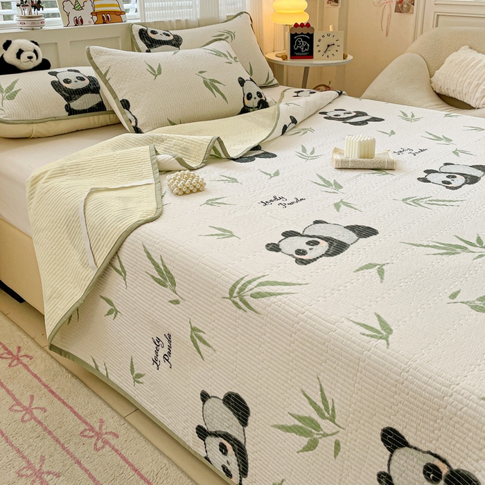 91家纺网 家纺一手货源 找家纺 富馨莱 2025春夏新款纯棉夹棉单床盖床盖单件薄床垫 熊猫团子