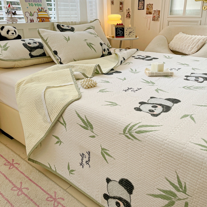 91家纺网 家纺一手货源 找家纺 富馨莱 2025春夏新款纯棉夹棉单床盖床盖单件薄床垫 熊猫团子