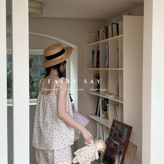 91家纺网 家纺一手货源 找家纺 妍景家居生活馆 2025新款纱布吊带套装 碎花蝴蝶