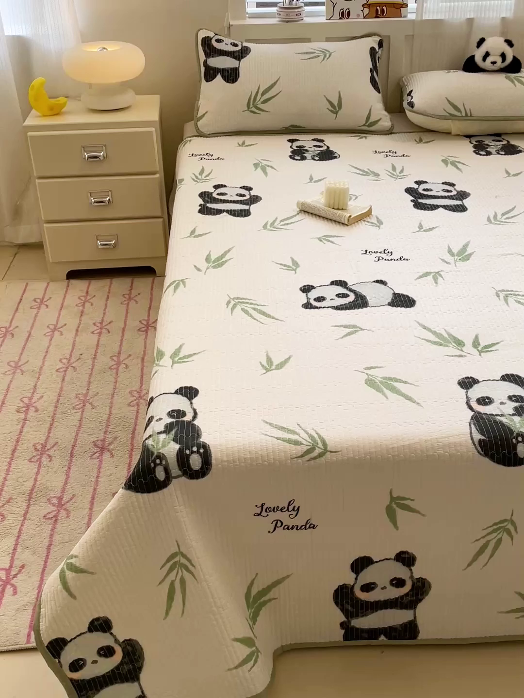 91家纺网 家纺一手货源 找家纺 富馨莱 2025春夏新款纯棉夹棉单床盖床盖单件薄床垫 熊猫团子