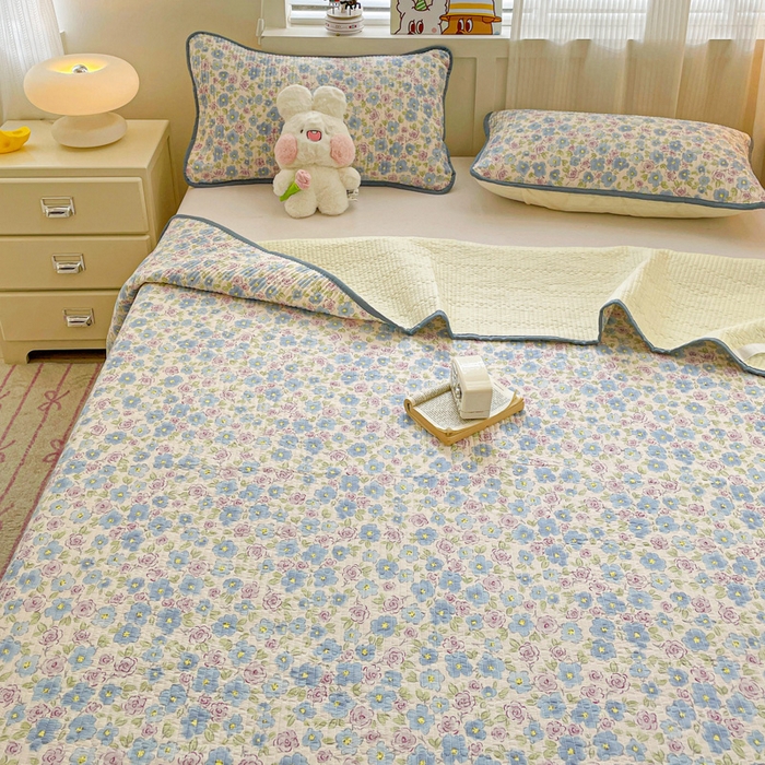 91家纺网 家纺一手货源 找家纺 富馨莱 2025春夏新款纯棉夹棉单床盖床盖单件薄床垫 紫藤花开