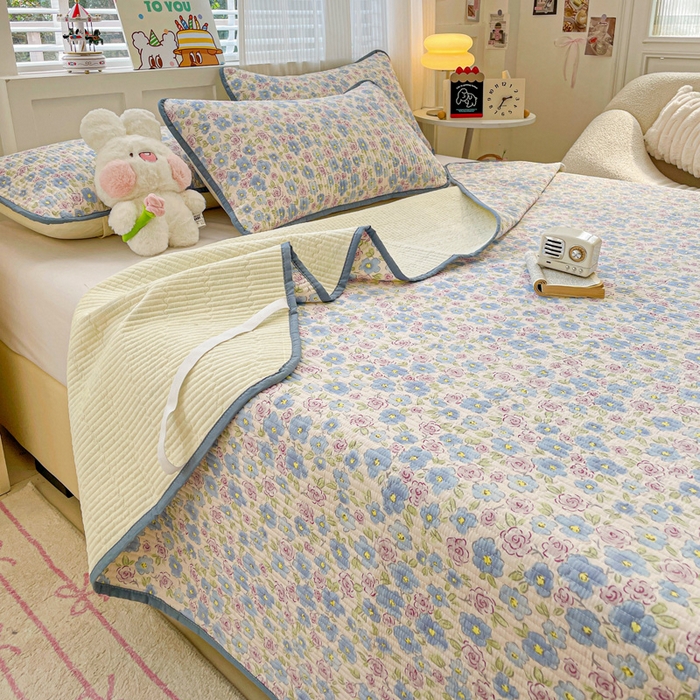 91家纺网 家纺一手货源 找家纺 富馨莱 2025春夏新款纯棉夹棉单床盖床盖单件薄床垫 紫藤花开