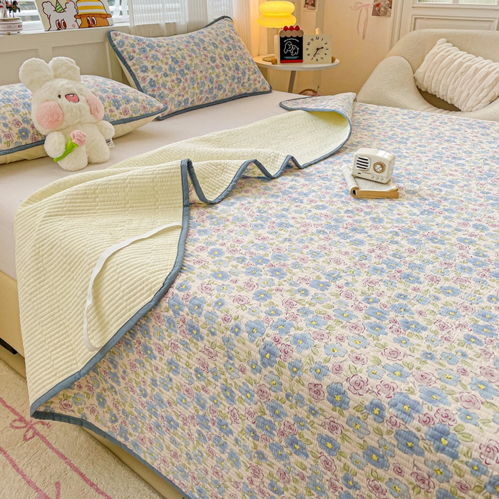 91家纺网 家纺一手货源 找家纺 富馨莱 2025春夏新款纯棉夹棉单床盖床盖单件薄床垫 紫藤花开