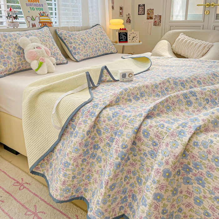 91家纺网 家纺一手货源 找家纺 富馨莱 2025春夏新款纯棉夹棉单床盖床盖单件薄床垫 紫藤花开