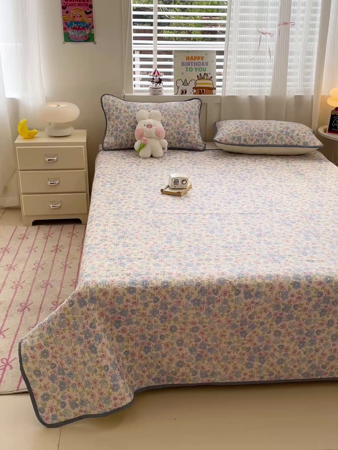 91家纺网 家纺一手货源 找家纺 富馨莱 2025春夏新款纯棉夹棉单床盖床盖单件薄床垫 紫藤花开