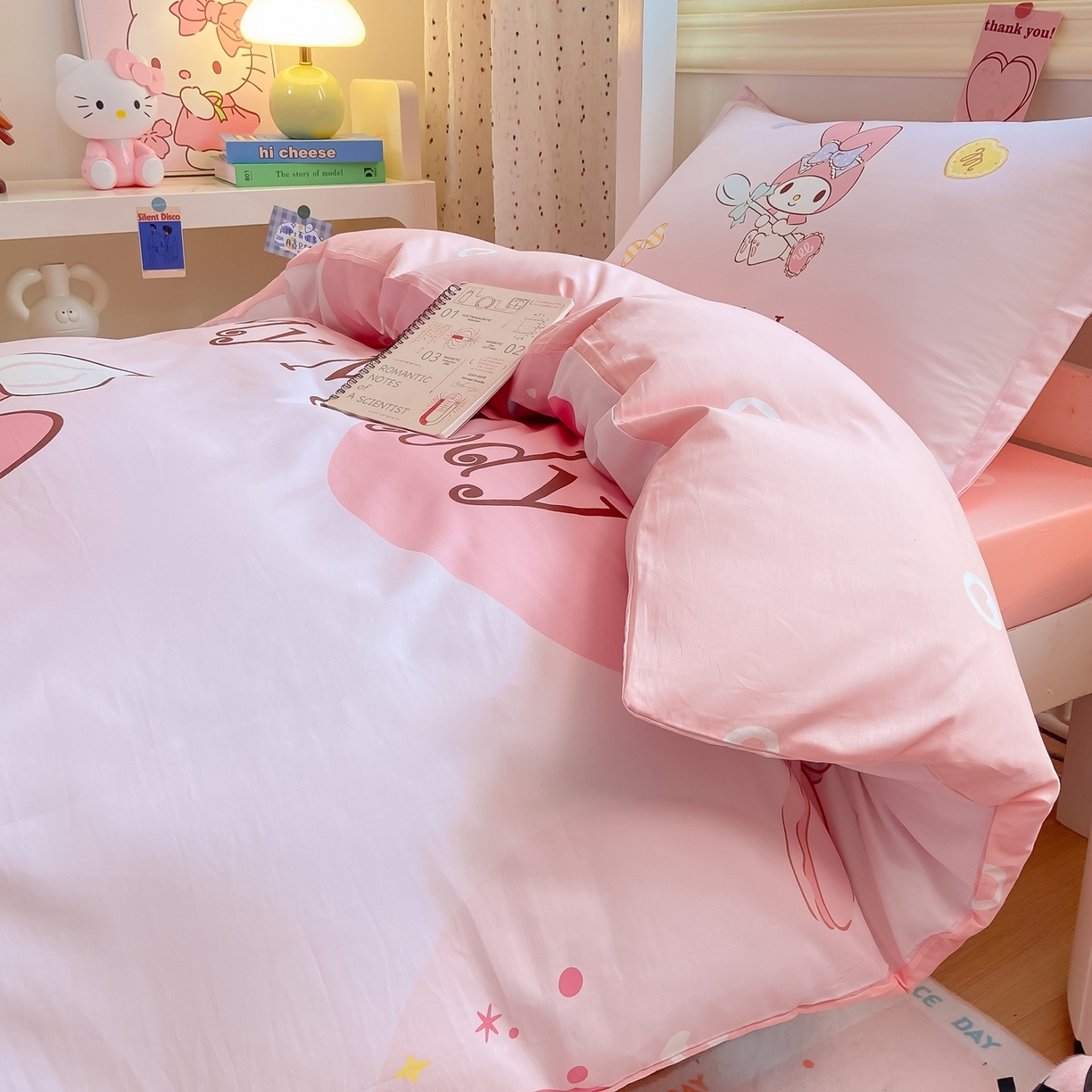 91家纺网 家纺一手货源 找家纺 博雅 2025春夏新款三丽鸥全棉纯棉卡通学生宿舍三件套上下铺三件套-大版【含防伪标】 蛋糕美乐蒂