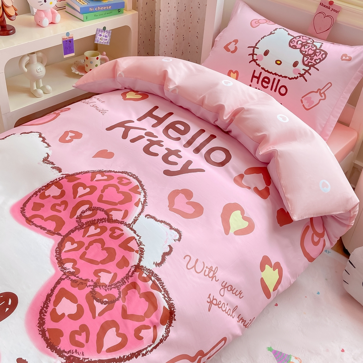91家纺网 家纺一手货源 找家纺 博雅 2025春夏新款三丽鸥全棉纯棉卡通学生宿舍三件套上下铺三件套-大版【含防伪标】 甜酷KT