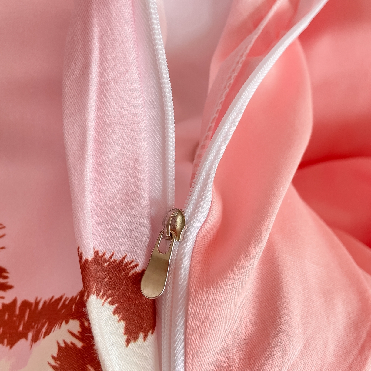 91家纺网 家纺一手货源 找家纺 博雅 2025春夏新款三丽鸥全棉纯棉卡通学生宿舍三件套上下铺三件套-大版【含防伪标】 甜酷KT