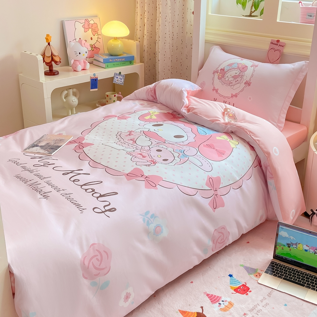 91家纺网 家纺一手货源 找家纺 博雅 2025春夏新款三丽鸥全棉纯棉卡通学生宿舍三件套上下铺三件套-大版【含防伪标】 小花美乐蒂