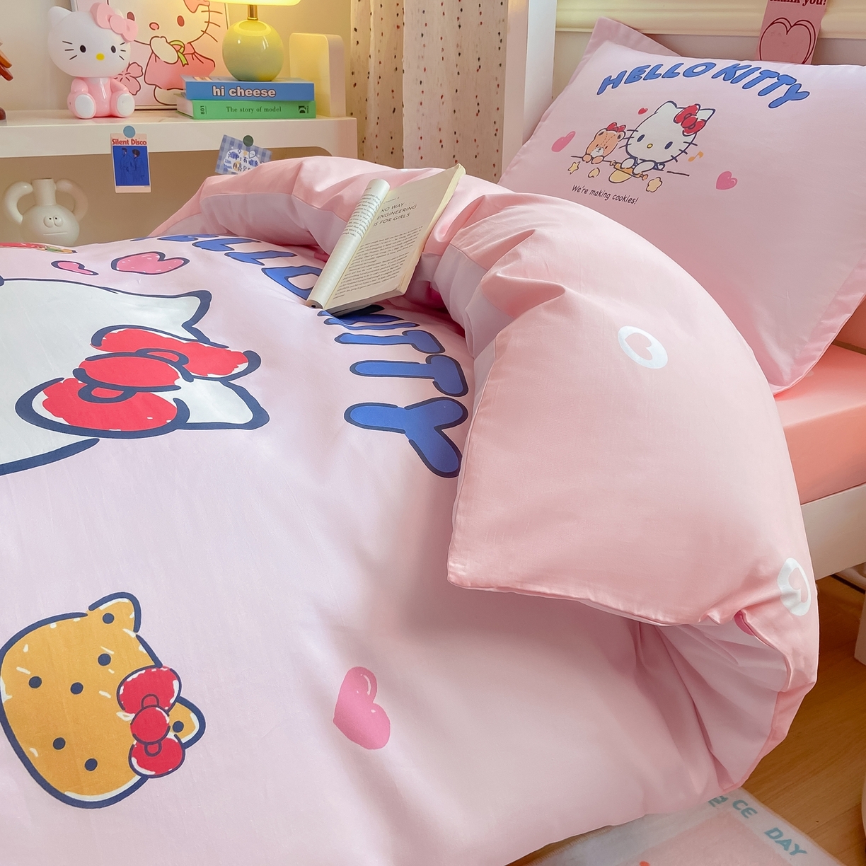 91家纺网 家纺一手货源 找家纺 博雅 2025春夏新款三丽鸥全棉纯棉卡通学生宿舍三件套上下铺三件套-大版【含防伪标】 小熊KT猫