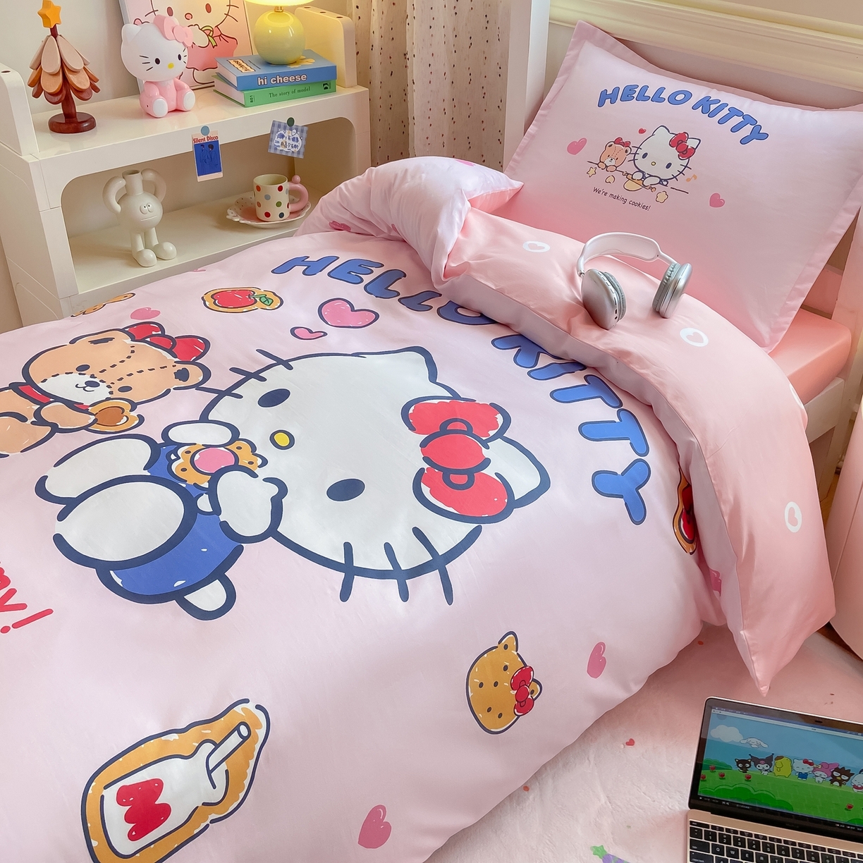 91家纺网 家纺一手货源 找家纺 博雅 2025春夏新款三丽鸥全棉纯棉卡通学生宿舍三件套上下铺三件套-大版【含防伪标】 小熊KT猫