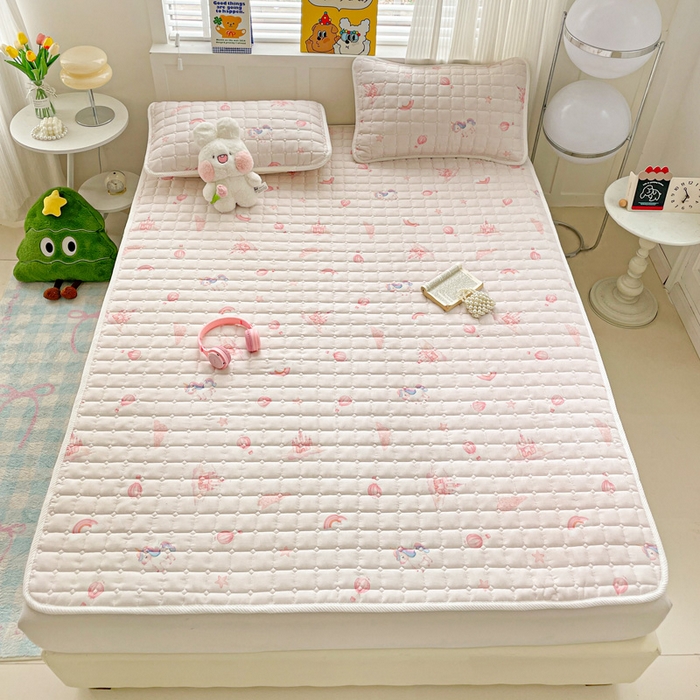 91家纺网 家纺一手货源 找家纺 富馨莱 2025春夏新款纯棉双层纱软床垫护垫加厚 梦幻城堡