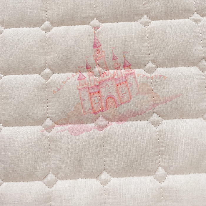 91家纺网 家纺一手货源 找家纺 富馨莱 2025春夏新款纯棉双层纱软床垫护垫加厚 梦幻城堡