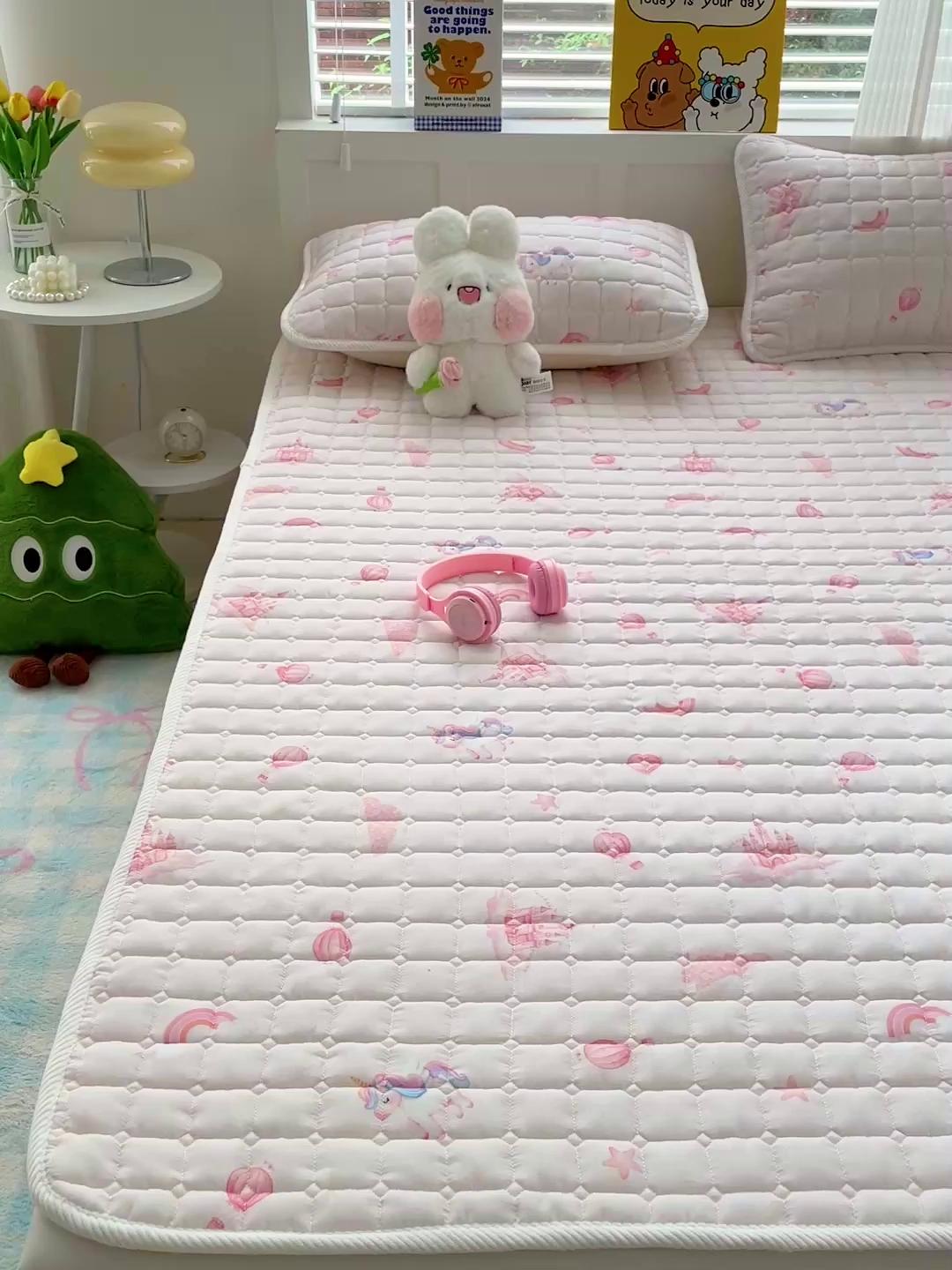 91家纺网 家纺一手货源 找家纺 富馨莱 2025春夏新款纯棉双层纱软床垫护垫加厚 梦幻城堡