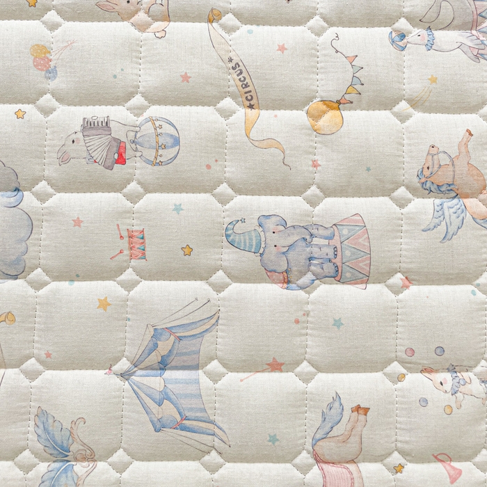 91家纺网 家纺一手货源 找家纺 富馨莱 2025春夏新款纯棉双层纱软床垫护垫加厚 派对乐园