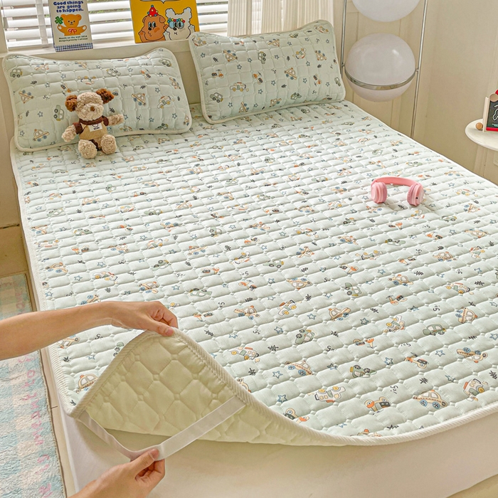 91家纺网 家纺一手货源 找家纺 富馨莱 2025春夏新款纯棉双层纱软床垫护垫加厚 小汽车