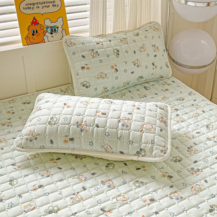 91家纺网 家纺一手货源 找家纺 富馨莱 2025春夏新款纯棉双层纱软床垫护垫加厚 小汽车