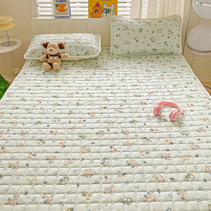 91家纺网 家纺一手货源 找家纺 富馨莱 2025春夏新款纯棉双层纱软床垫护垫加厚 小汽车