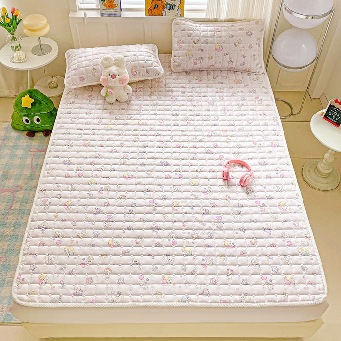 91家纺网 家纺一手货源 找家纺 富馨莱 2025春夏新款纯棉双层纱软床垫护垫加厚 心悦兔