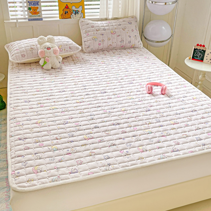 91家纺网 家纺一手货源 找家纺 富馨莱 2025春夏新款纯棉双层纱软床垫护垫加厚 心悦兔