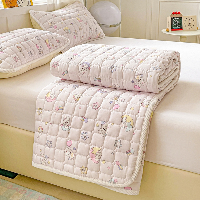 91家纺网 家纺一手货源 找家纺 富馨莱 2025春夏新款纯棉双层纱软床垫护垫加厚 心悦兔