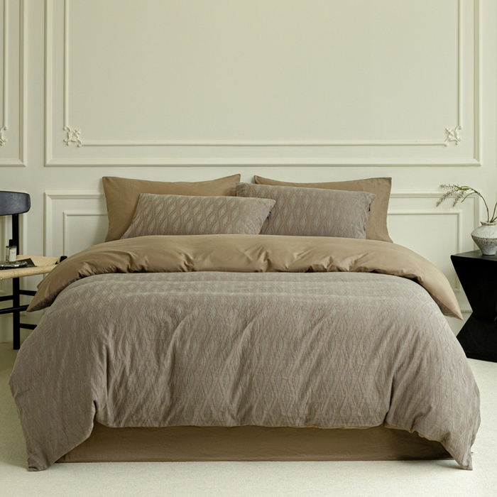 91家纺网 家纺一手货源 找家纺 （总）宜代光年 2025新款厚织全棉大提花极有家系列四件套