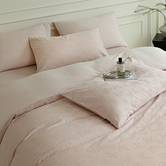 91家纺网 家纺一手货源 找家纺 （总）宜代光年 2025新款厚织全棉大提花极有家系列四件套