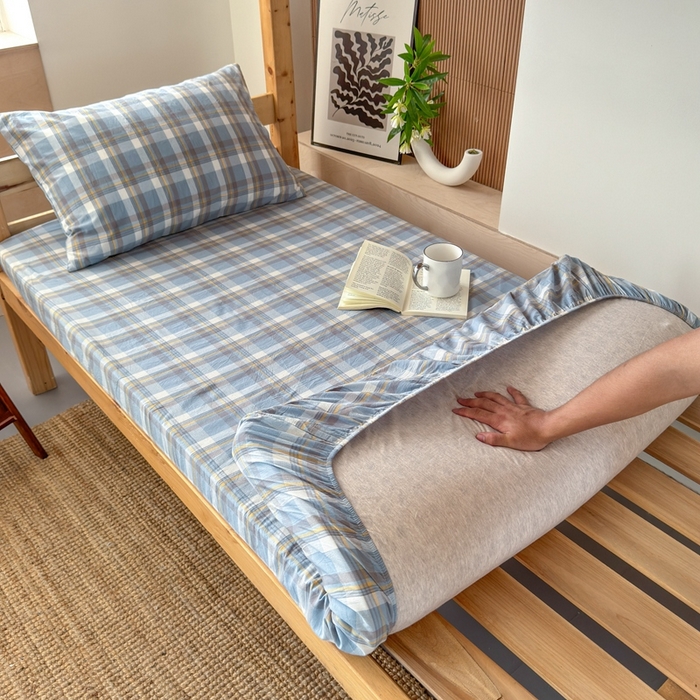 91家纺网 家纺一手货源 找家纺 北欧良品2025新款色织水洗棉学生单品床笠 纯棉-简兮蓝