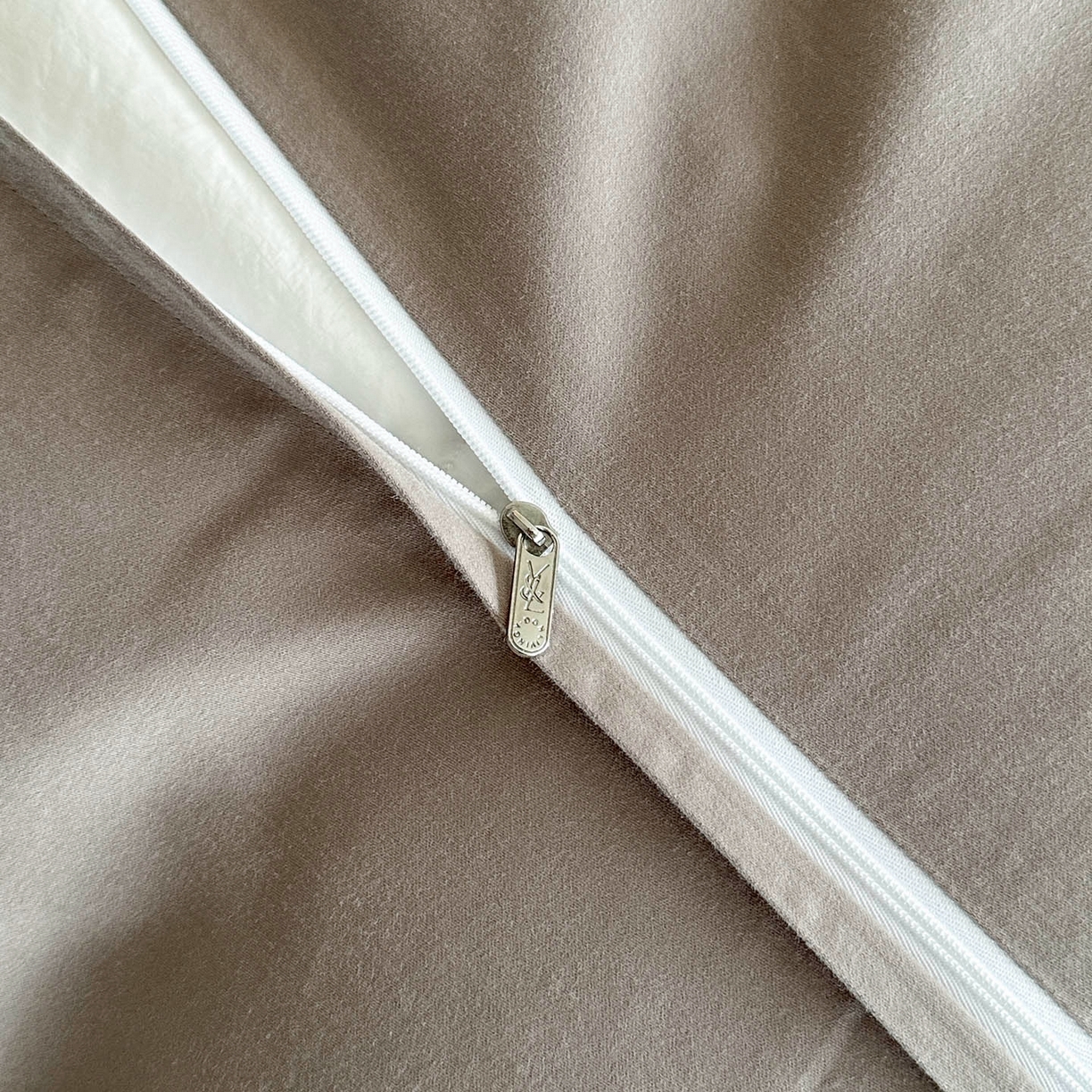 91家纺网 家纺一手货源 找家纺 宜代光年 2025新款厚织全棉大提花系列四件套 画谷