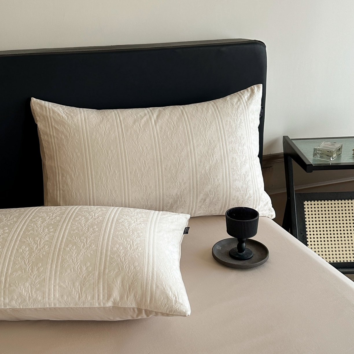 91家纺网 家纺一手货源 找家纺 宜代光年 2025新款厚织全棉大提花系列四件套 森蔓-奶白