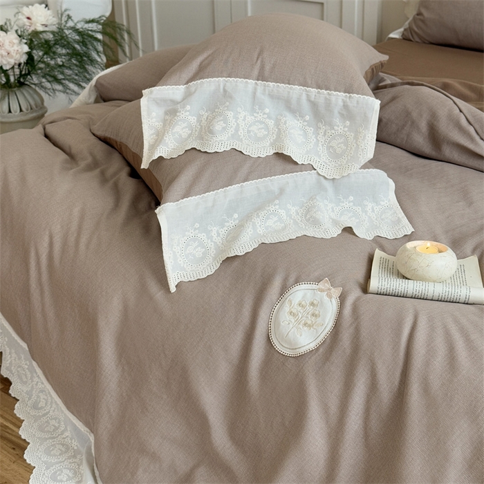 91家纺网 家纺一手货源 找家纺 曼布缇 2025新款A类双层纱花边四件套--浪漫香榭 巧克力色