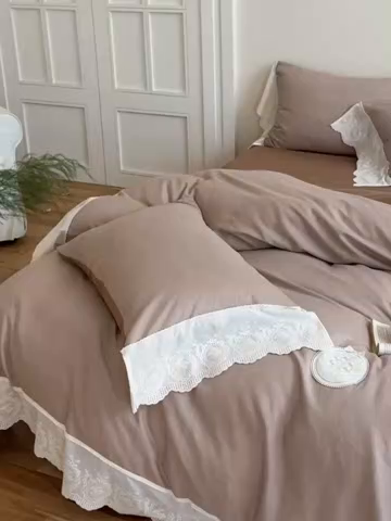 91家纺网 家纺一手货源 找家纺 曼布缇 2025新款A类双层纱花边四件套--浪漫香榭 巧克力色