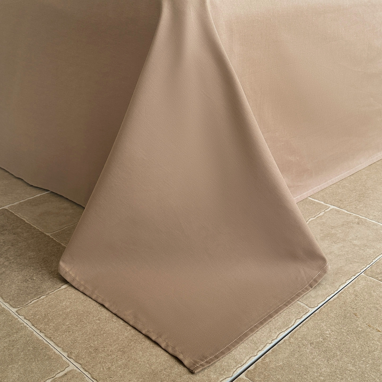 91家纺网 家纺一手货源 找家纺 宜代光年 2025新款厚织全棉大提花系列四件套 小郁葱-奶白