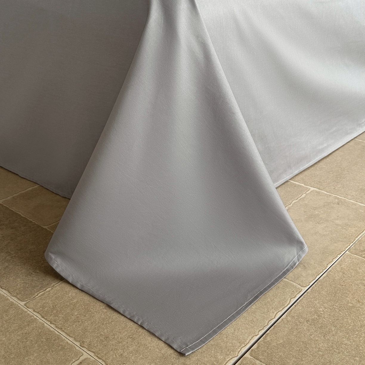 91家纺网 家纺一手货源 找家纺 宜代光年 2025新款厚织全棉大提花系列四件套 雨迢迢-紫灰