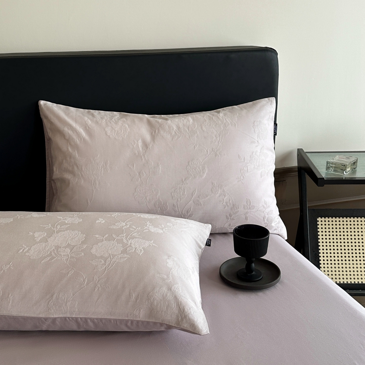 91家纺网 家纺一手货源 找家纺 宜代光年 2025新款厚织全棉大提花系列四件套 荔云花-浅紫