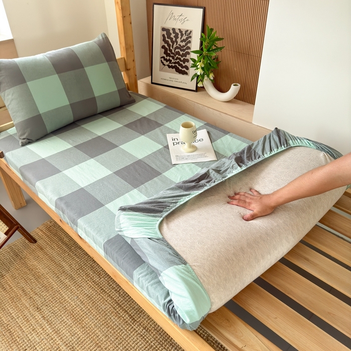 91家纺网 家纺一手货源 找家纺 北欧良品2025新款色织水洗棉学生单品床单 纯棉-灰绿大格