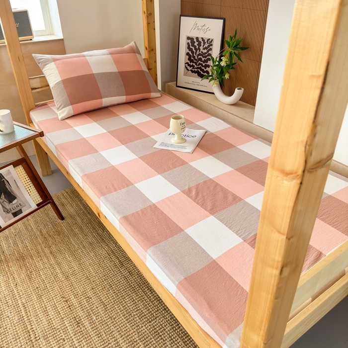 91家纺网 家纺一手货源 找家纺 北欧良品2025新款色织水洗棉学生单品床单 纯棉-蜜粉大格