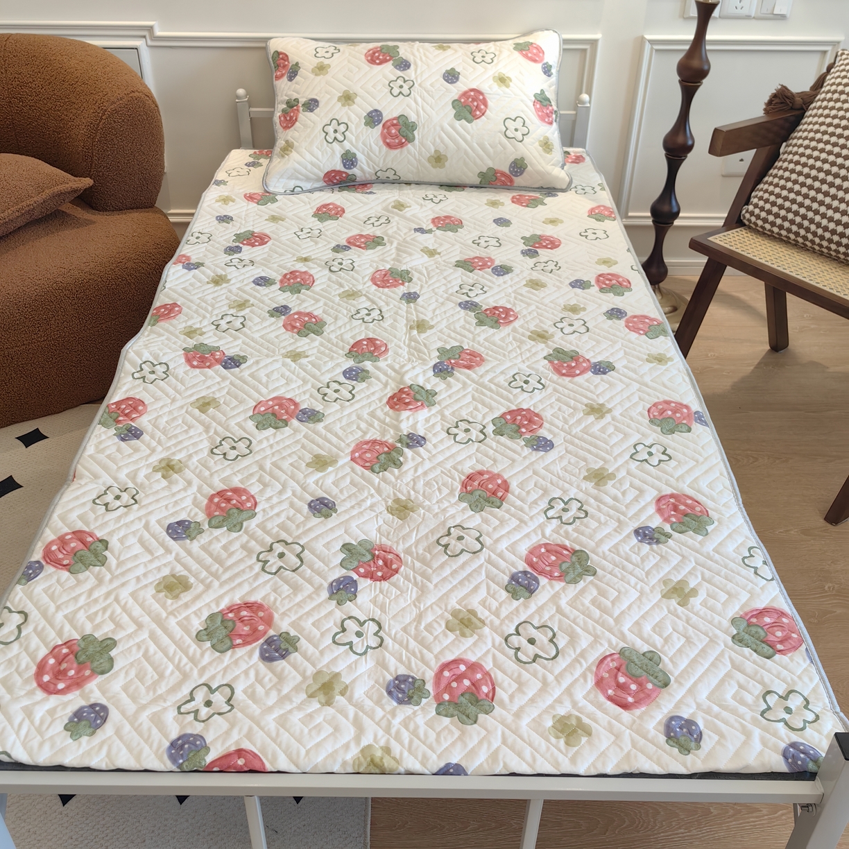 91家纺网 家纺一手货源 找家纺 （总）舒居家纺 2025新款学生宿舍上下铺 软床垫 床盖 --实拍图