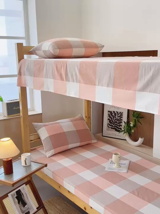 91家纺网 家纺一手货源 找家纺 北欧良品2025新款色织水洗棉学生单品床单 纯棉-蜜粉大格