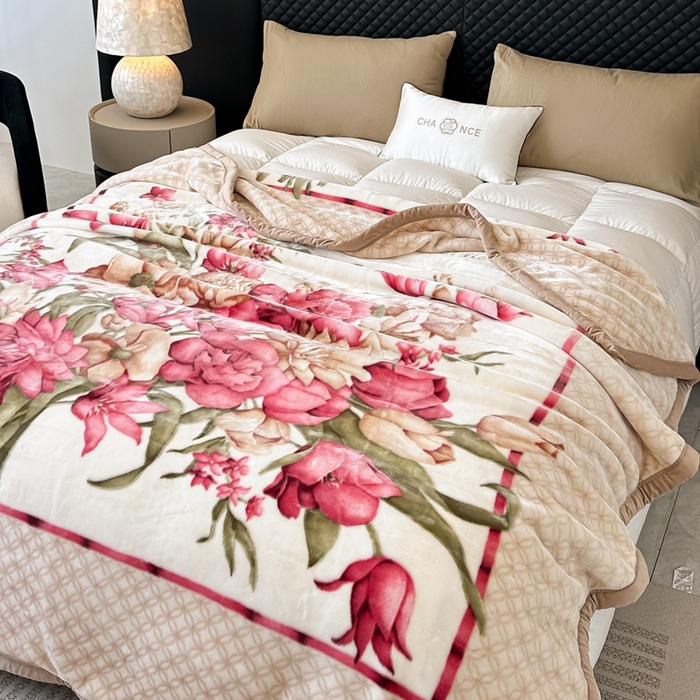 91家纺网 家纺一手货源 找家纺 法莱妮毛毯 2025新款A类双层加厚拉舍尔天丝超柔云毯繁花似锦-米色