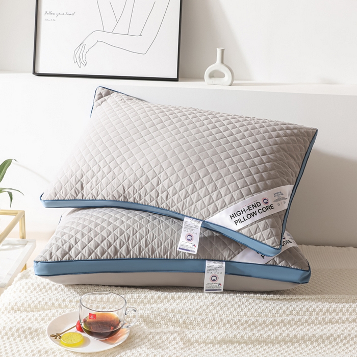 91家纺网 家纺一手货源 找家纺 （总）圣之寐   2025新款新品  格纹冷灰单边双边羽丝绒舒适枕头枕芯