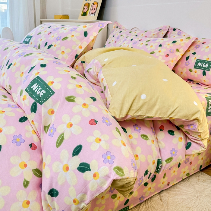 小叮当家纺仓储工厂店 （爆款花型 长期款 不断货）2025年新款简约条纹卡通花卉全棉纯棉三件套四件套 花满城-粉