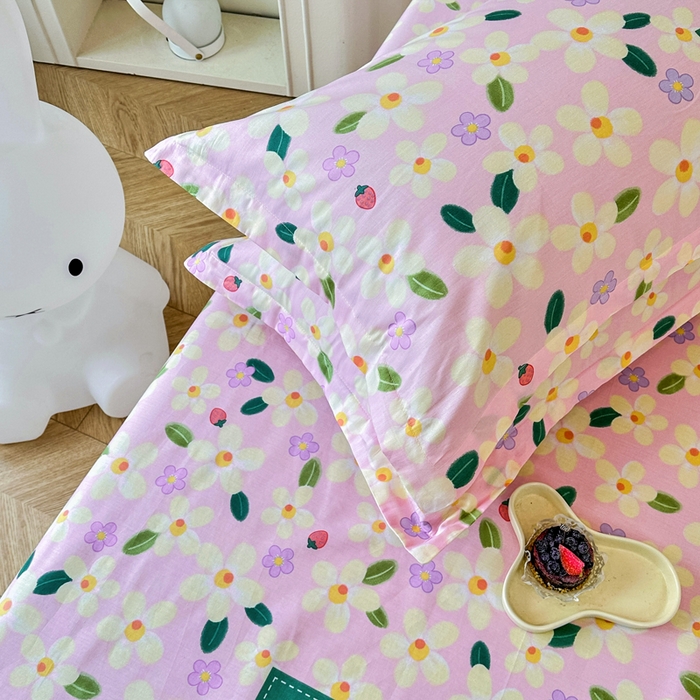 91家纺网 家纺一手货源 找家纺 小叮当家纺仓储工厂店 （爆款花型 长期款 不断货）2025年新款简约条纹卡通花卉全棉纯棉三件套四件套 花满城-粉