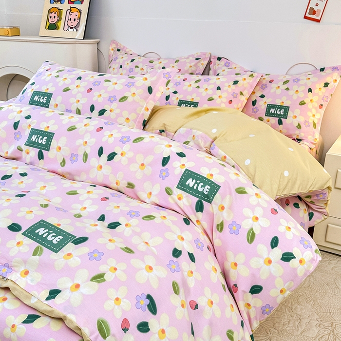 91家纺网 家纺一手货源 找家纺 小叮当家纺仓储工厂店 （爆款花型 长期款 不断货）2025年新款简约条纹卡通花卉全棉纯棉三件套四件套 花满城-粉