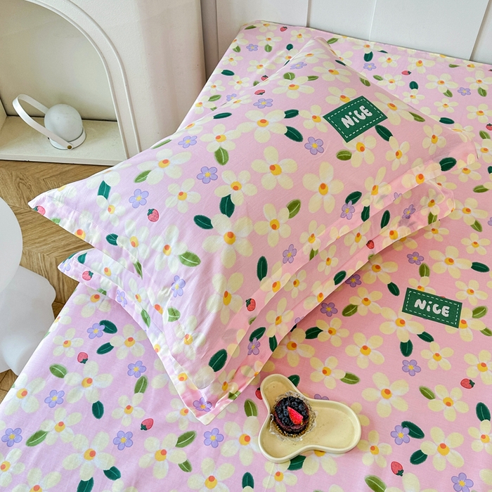 91家纺网 家纺一手货源 找家纺 小叮当家纺仓储工厂店 （爆款花型 长期款 不断货）2025年新款简约条纹卡通花卉全棉纯棉三件套四件套 花满城-粉