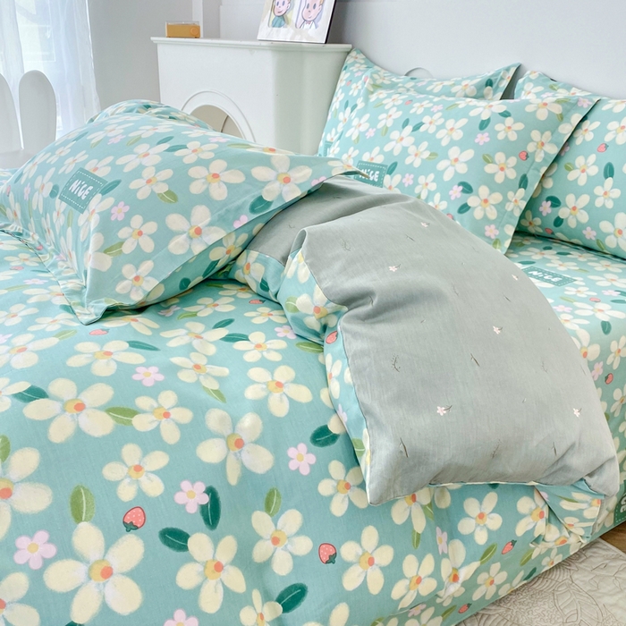 91家纺网 家纺一手货源 找家纺 小叮当家纺仓储工厂店 （爆款花型 长期款 不断货）2025年新款简约条纹卡通花卉全棉纯棉三件套四件套 花满城-绿